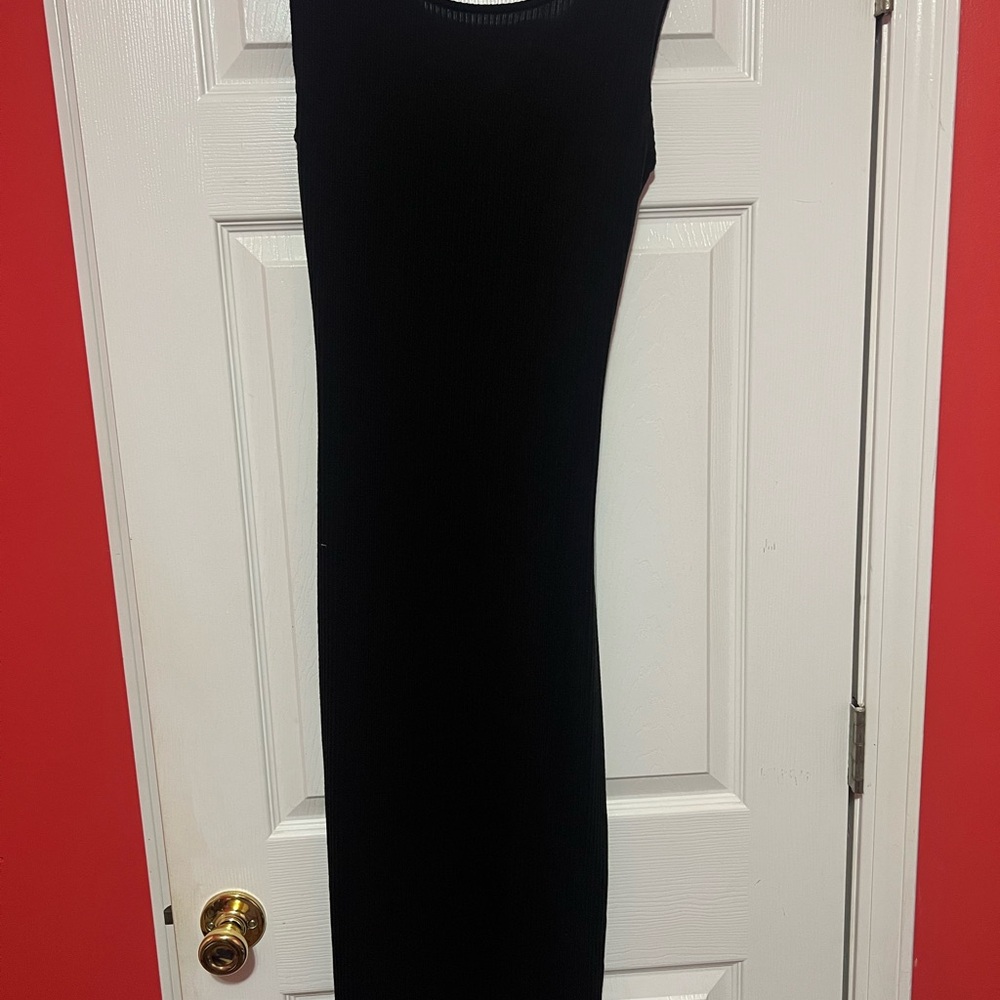 Elegant Black Sleeveless Dress